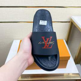 Picture of Louis Vuitton Slippers _SKULVsz38-44hnh02011528